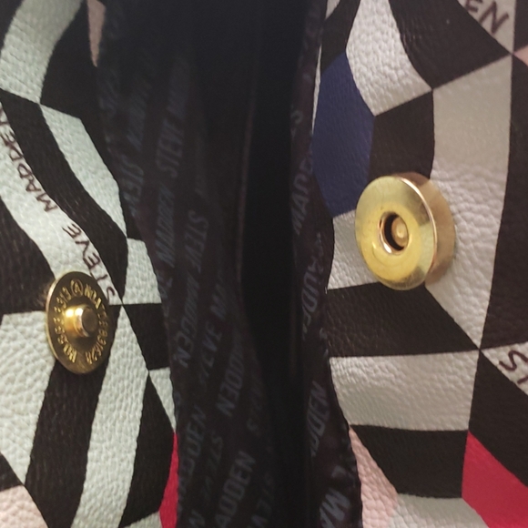 Steve Madden Large Shoulder Bag - Picture 6 of 6